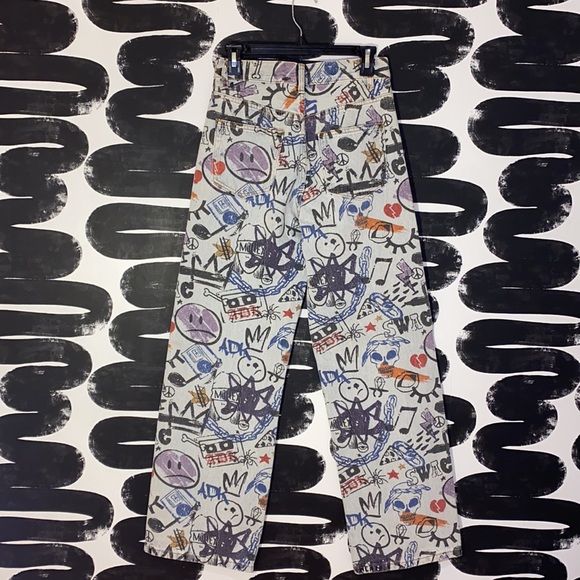 POPULAR Graffiti Jeans - Picture 3 of 3